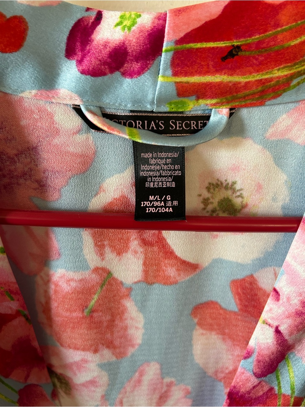 VS Floral Robe - Picture 4 of 6